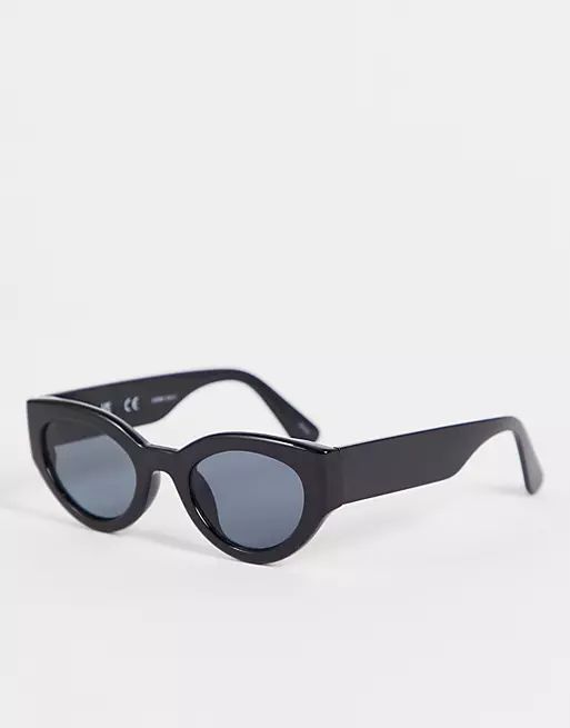 Vero Moda chunky cat eye sunglasses in black | ASOS (Global)