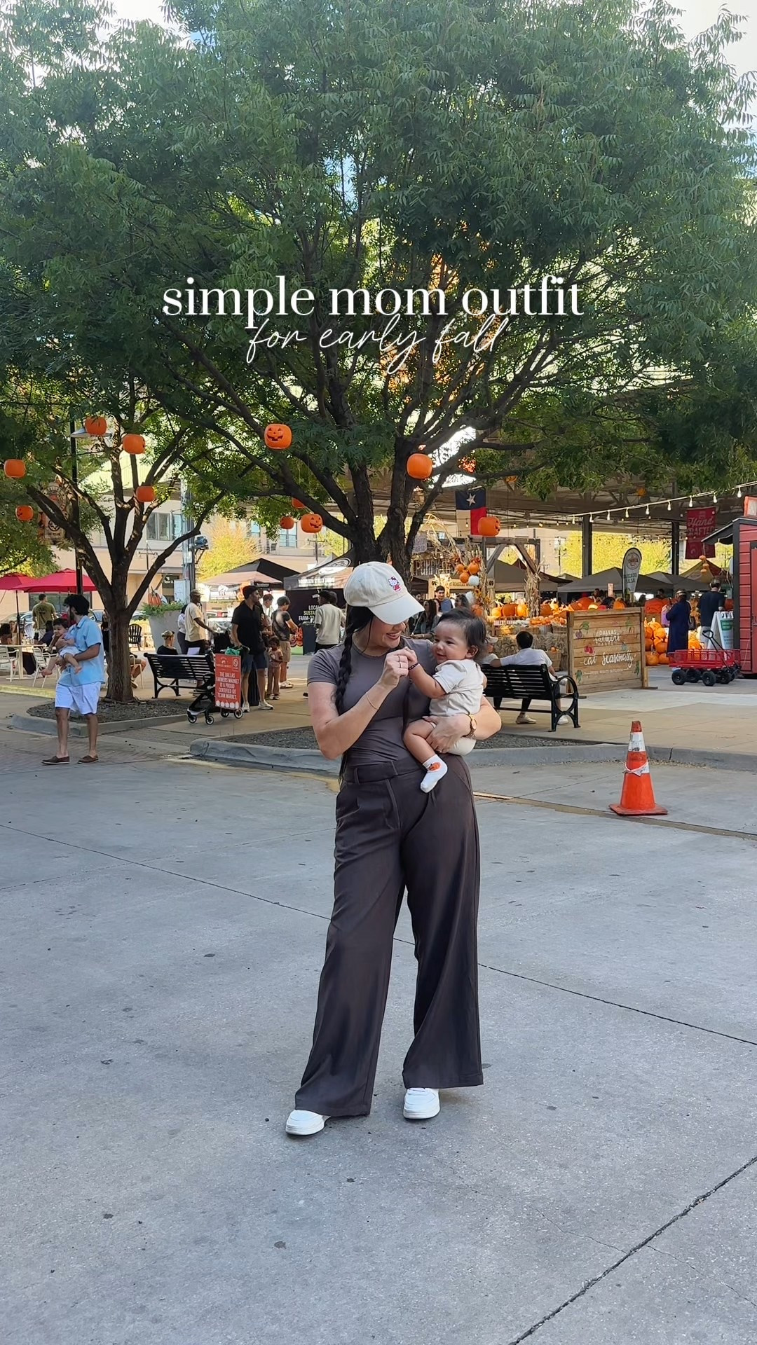 Simple mom outfit for early fall

#LTKMidsize #LTKStyleTip #LTKSeasonal