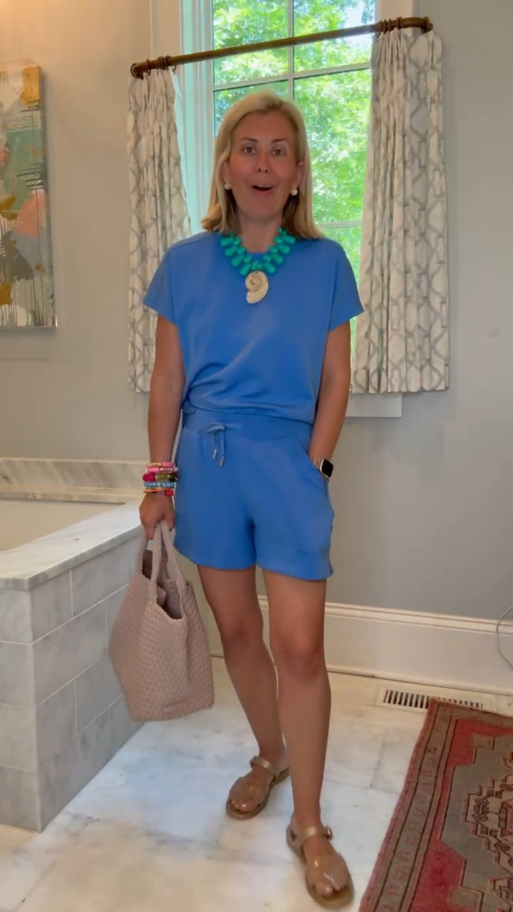 I love a monochromatic number. These shorts are so flattering, have pockets, and a great length! @Spanx for the win!
Tees - xs
Shorts 5" - small

#LTKootd #LTKSeasonal #LTKfitnessgoals