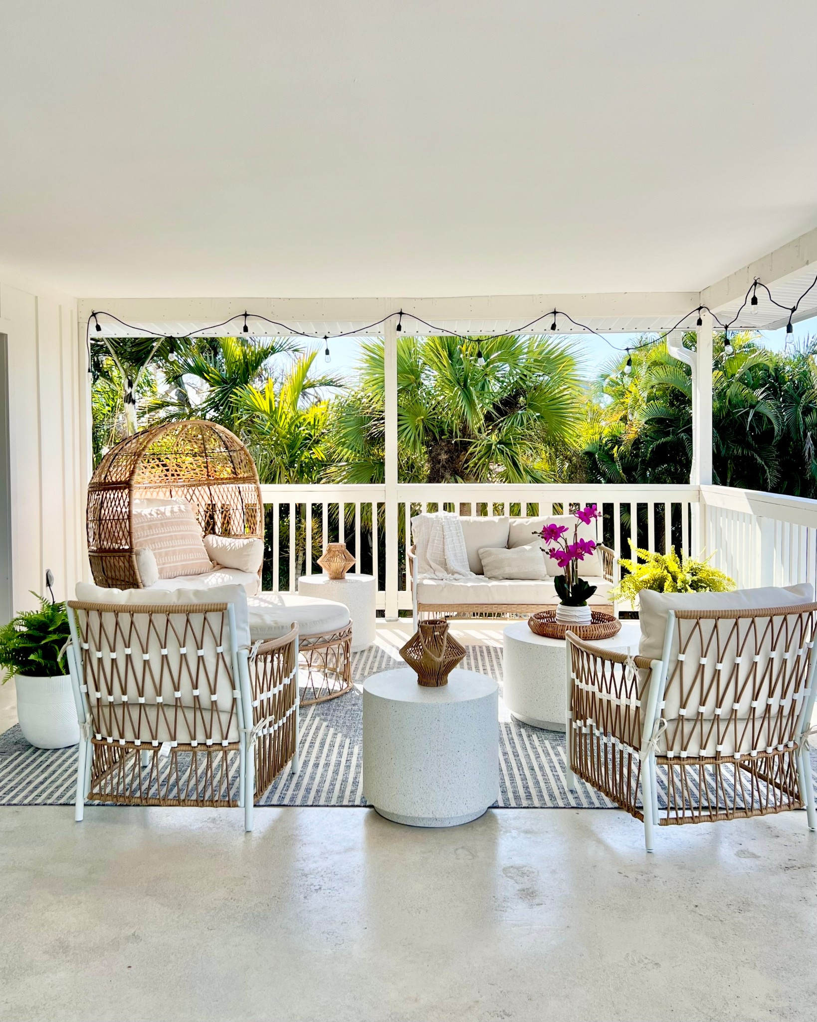 Covered porch/patio decor

#LTKHome