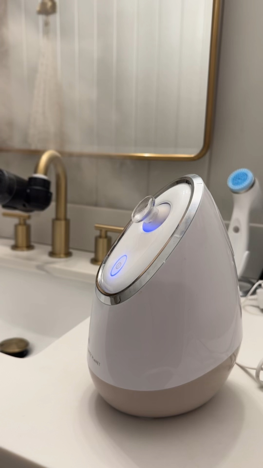 Night time face steam session 

#LTKBeauty