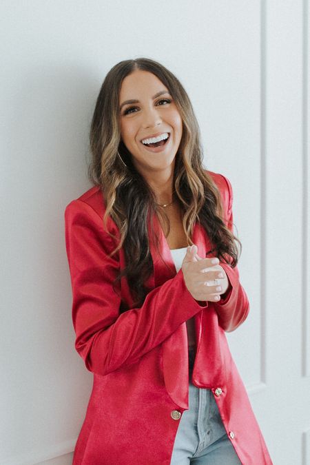 the most luxurious satin blazer🩷🍒❤️it is a longline blazer so if you’re a shortie like me, don’t be surprised - but you could easily get it tailored!