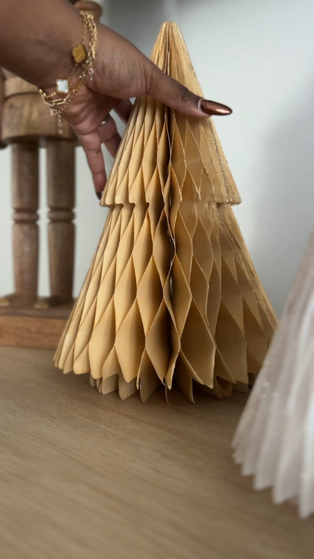 Honey comb trees from target are so pretty!

#LTKVideo #LTKHoliday #LTKHome