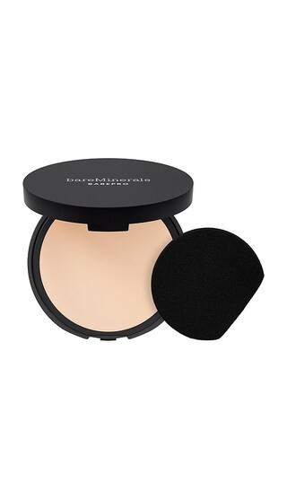 Barepro 24hr Skin-perfecting Pressed Powder Foundation in Fair 10 Neutral | Revolve Clothing (Global)