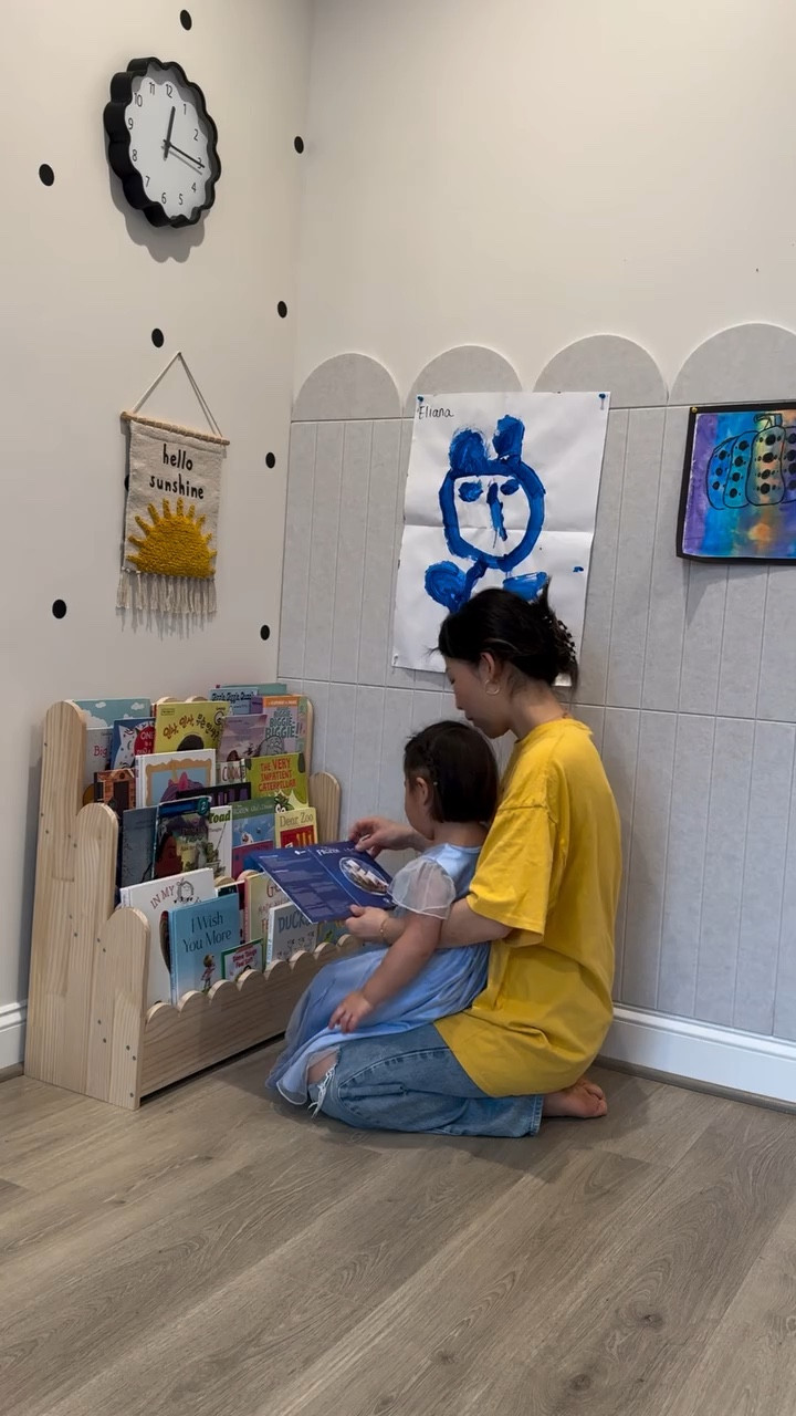 These shelves have completely elevated the space while keeping it functional for my kids (ages 2–8).

Solid wood. Rounded and smoothly sanded for safety. A beautiful, natural tone that works with everything. They hold so many books and toys, and I love how easily I can switch things up—whether it’s decor or toy rotation. They’ve made everything more accessible for the kids… and honestly, I would use these for myself too.

The best part? They’re both under $90 right now. Montessori-style furniture with a smart price tag.

Comment “shelf” and I’ll send you the links to both the Scalloped Bookshelf and the Open Shelf we’re loving.