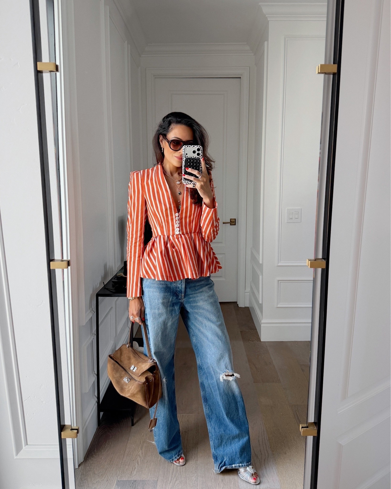 This fun little blazer is on sale! 




Blazer, sale, Zara

#LTKOver40 #LTKSaleAlert #LTKSeasonal