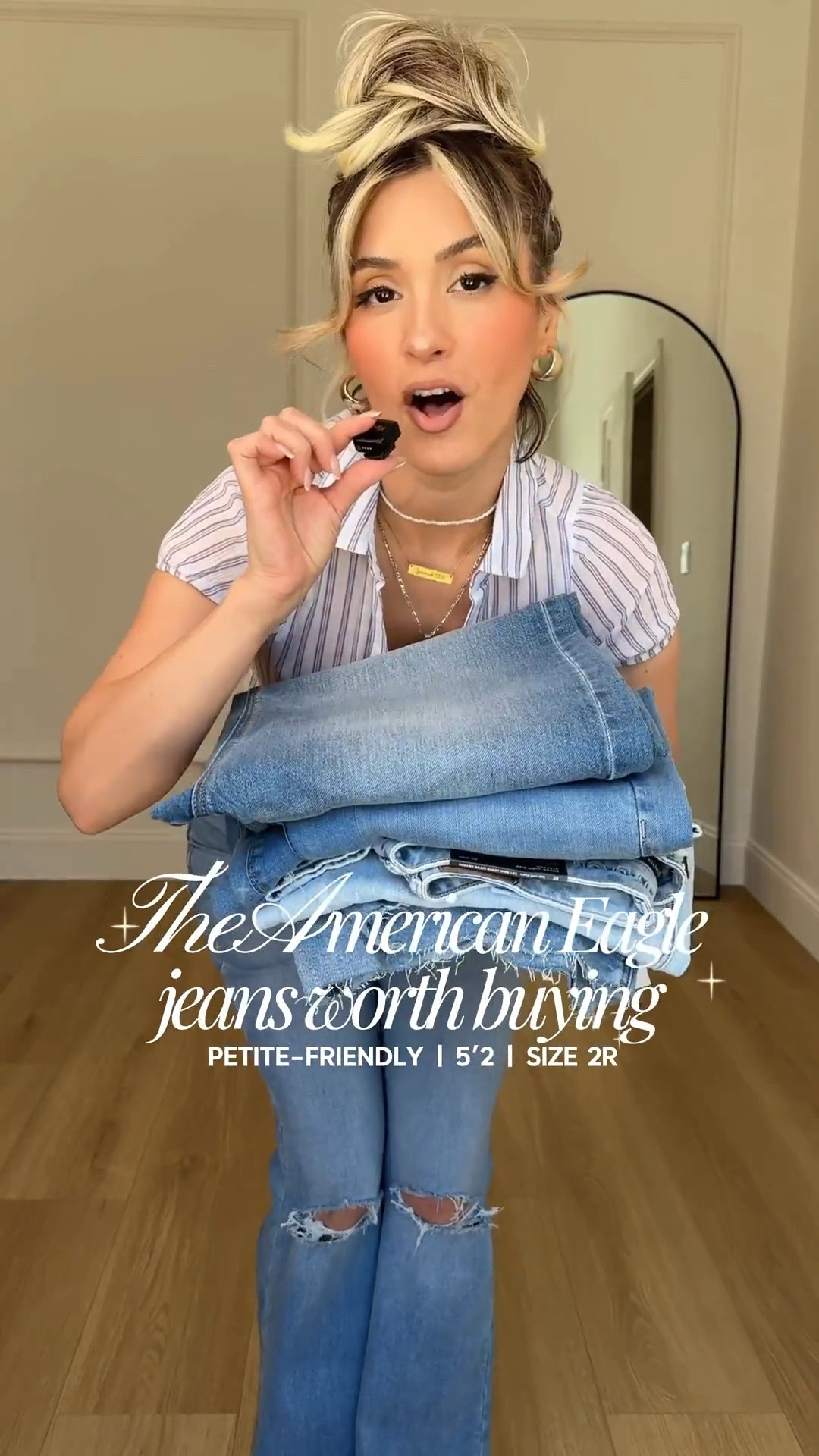 The jeans I keep reaching for ✨
@American Eagle Outfitters just gets the fit RIGHT every time. 😚🤌🏼

Jeans in order of appearance: 
1. Super high waisted flare jean
2. AE Strigid Curvy Super High-Waisted
Baggy Straight Jean
3. AE Dreamy Drape Stretch Super High-Waisted Baggy Wide-Leg Jean
4. Dreamy drape super stretch high waisted baggy wide leg jean in salty air
5. AE Dreamy Drape Stretch Curvy Super High-Waisted Baggy Wide-Leg Jean in Classic vintage destroy



#LTKPetite #LTKootd #LTKgrwm