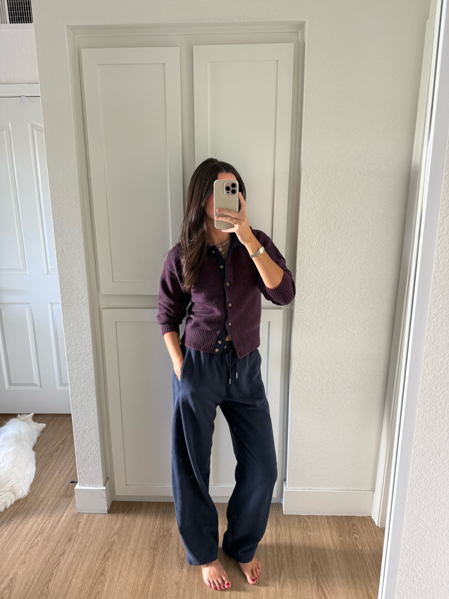Cozy outfit! I’m 5’7” wearing a size Small regular length in the pants and XS in the sweater and tee! Code FALLAF stacks for an extra 15%!
