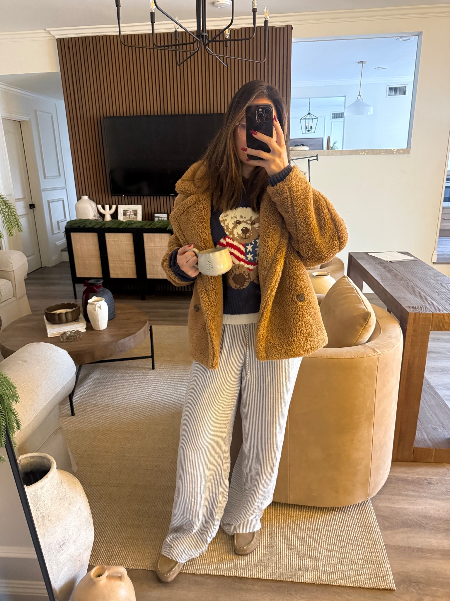 Happy Tuesday friends! Today is gonna be a productive day, I’m manifesting it 😆😆

#LTKHoliday #LTKootd #LTKGiftGuide