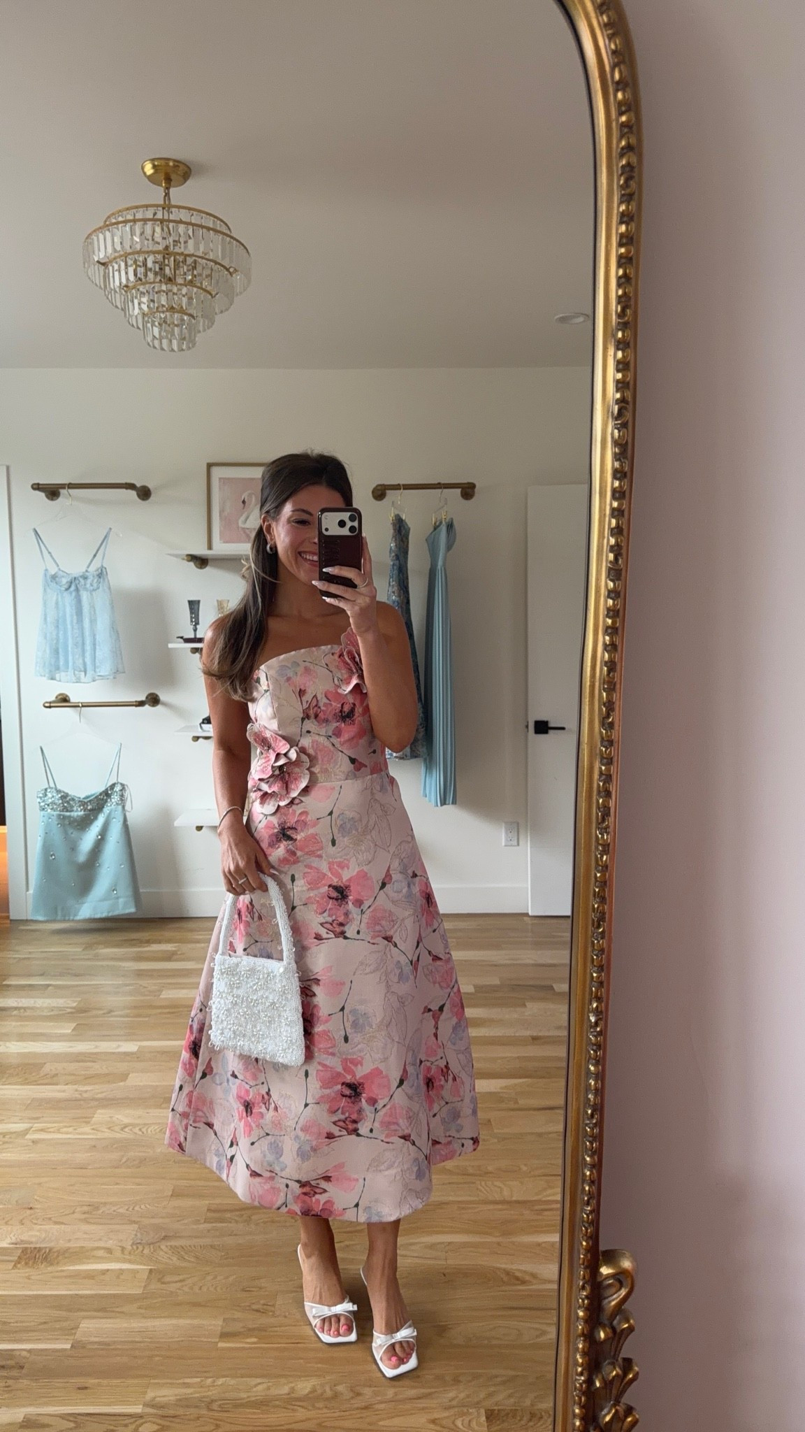 strapless floral wedding guest dress for every girl 

i did my normal size 2/small

Divi: emerson15

Wedding guest
Formal event
Black tie
Special occasion
Sequin
Floral
Winter event
Holiday party
#LTKHoliday

#LTKSaleAlert #LTKWedding