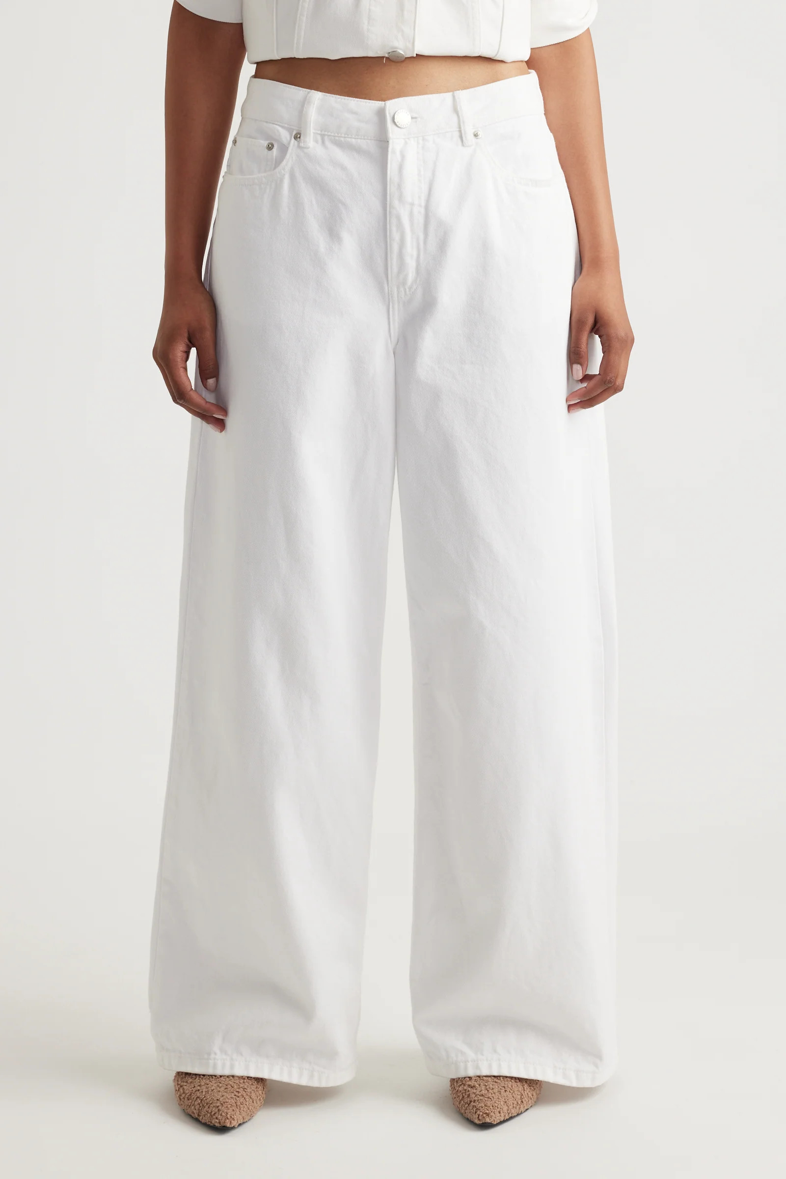 Elena High Rise Wide Jeans - White | DECJUBA