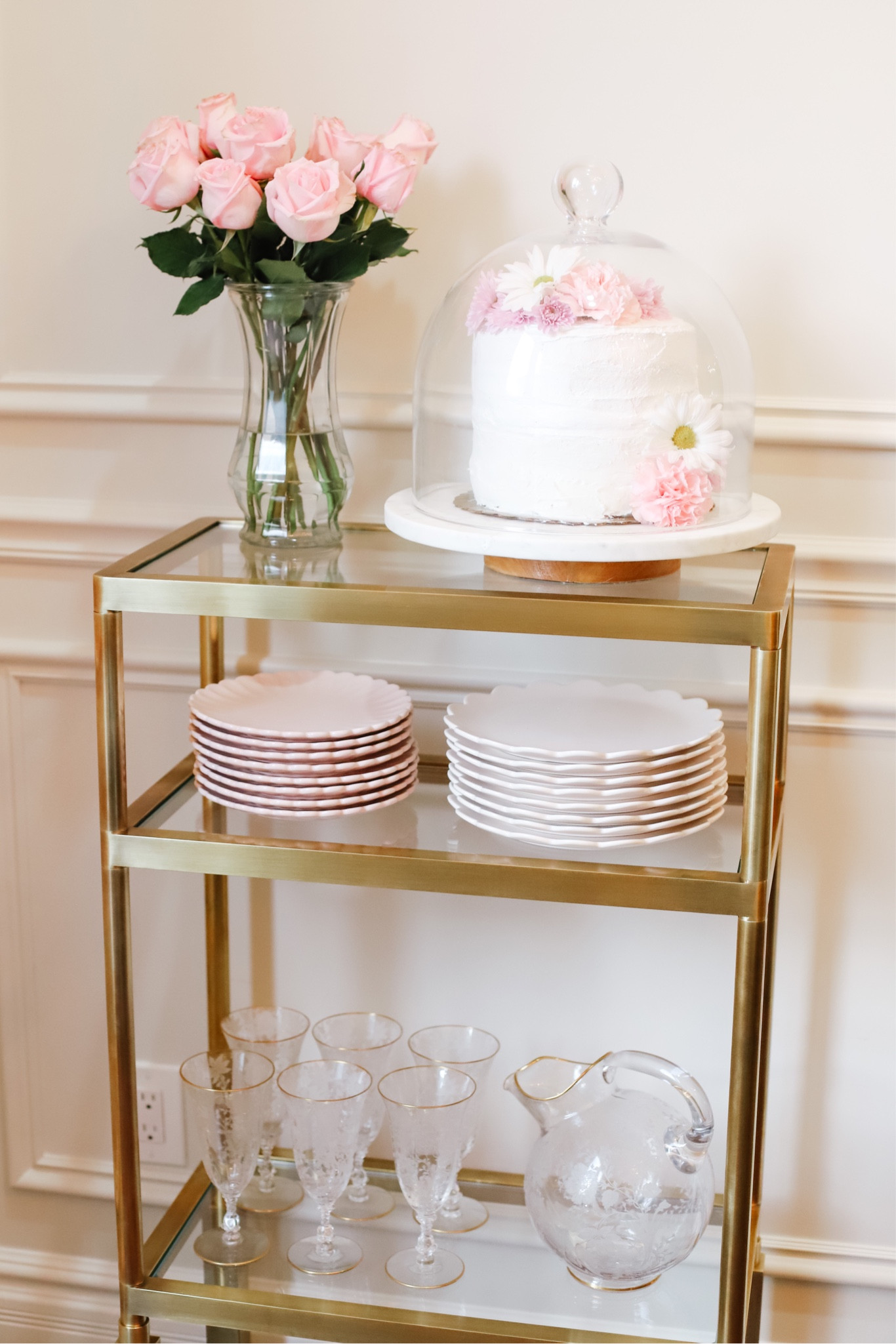 
Chic & Sophisticated! Styling this brand new brass etegere by Alice Lane Home in the dining room! It really elevates small spaces and is also perfect for a powder bath or entryway.

Get 15% OFF using code: FIVEFOOT ... Link in bio to shop! LikeToKnow.it/FiveFootFeminine

#LTKstyletip #LTKSeasonal #LTKhome