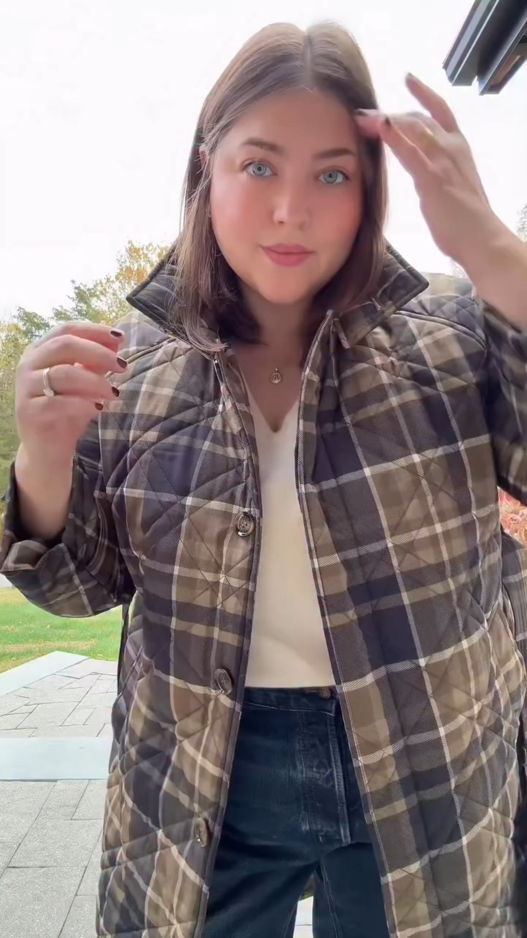 Peak fall 🍂 

Leave a comment on this post if you want a link to the things I’m wearing.