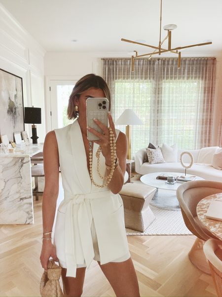 I am loving an all white outfit for summer. Try this one from @aritzia #ootd #summer

#LTKStyleTip #LTKSeasonal