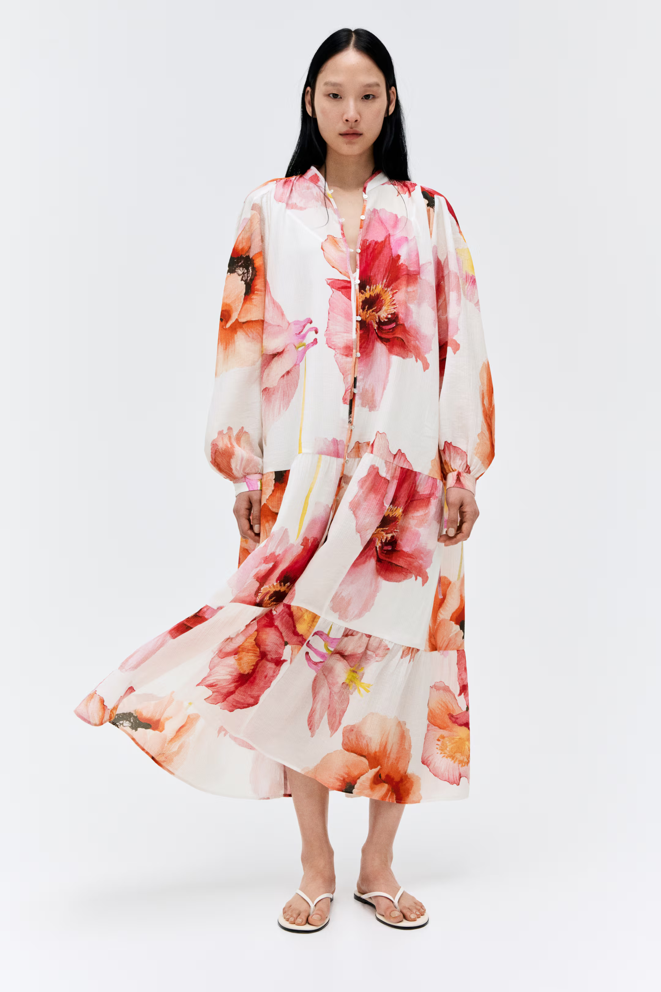Oversized crinkled dress | H&M (UK, MY, IN, SG, PH, TW, HK)