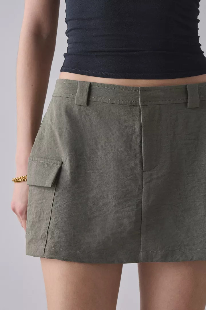 BDG Cindy Cargo Mid-Rise Micro Skirt | Urban Outfitters (US and RoW)
