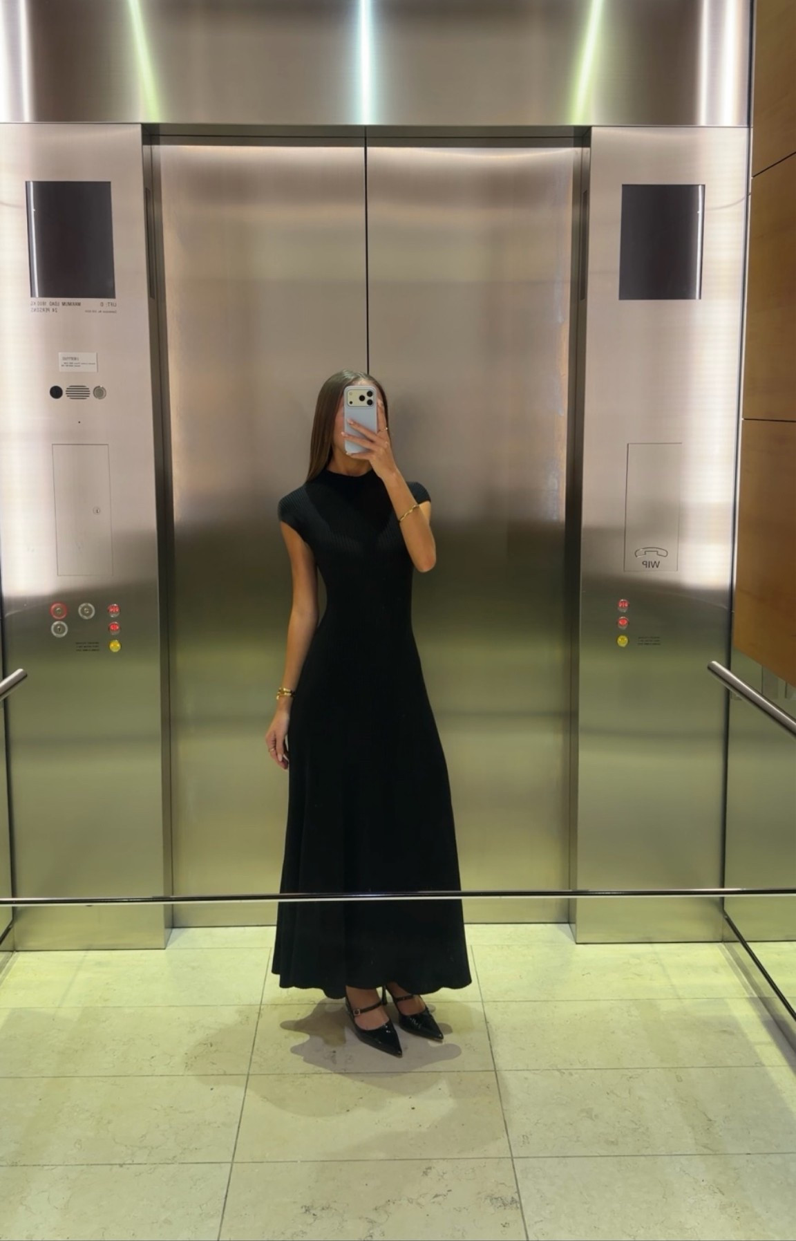 one of my favourite dresses to throw on when im in a rush or when idk what to wear to work!! 🤍

#LTKsummer #LTKworkwear #LTKaustralia