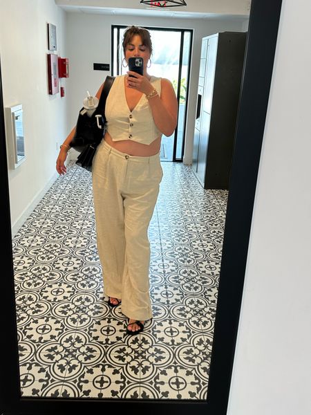I love a matching linen set!!! It comes in multiple colors but the pink is my fave! These pants are also so versatile.  Wearing the 16 but could have done the 14!

Linen set - linen pants - linen vest - curve fashion - midsize - midsize fashion

#LTKunder100 #LTKsalealert #LTKcurves