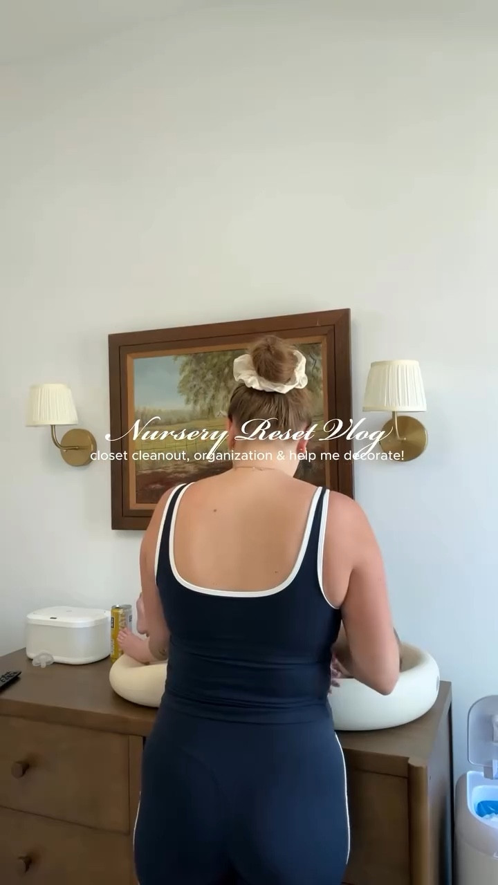 watch til the end & give me your decorating ideas for this blank nursery wall!! It’s been 7 months and I can’t figure it out 👀 



@biombaby @kudostobaby @freestyle.world @newtonliving @ryleeandcru @minabaie 
#nurserytour #boynursery #nurseryorganization

#LTKdayinmylife #LTKBump #LTKBaby