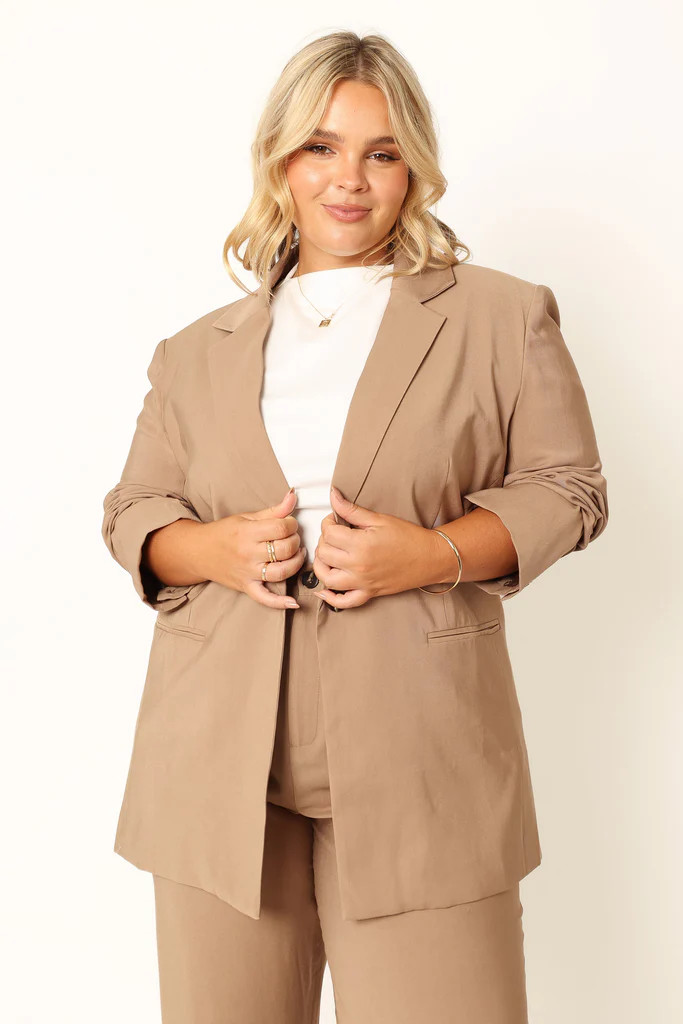 Noelle Oversized Blazer - Light Brown | Petal & Pup (US)