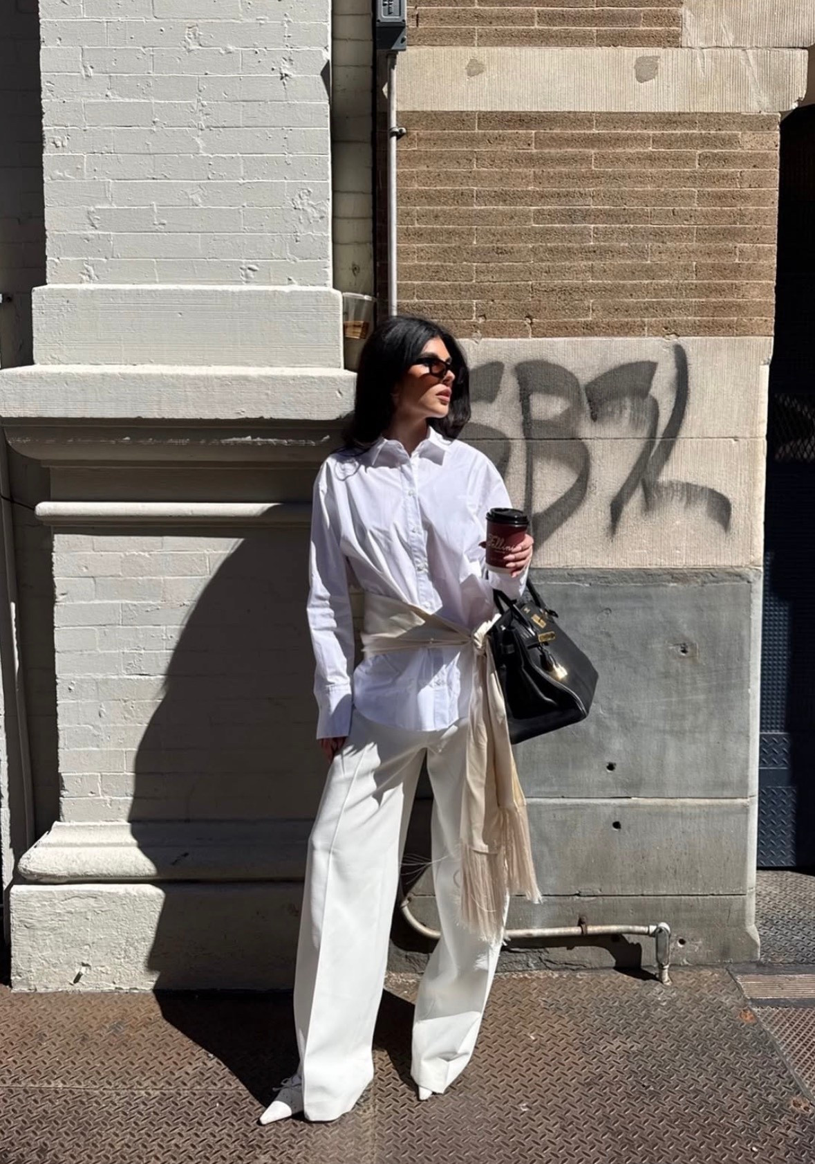 Feeling right at home in the city. 👼

Spring outfit, styling inspo, ootd inspo, button down inspo, fringe styling

#LTKootd #LTKgrwm #LTKdayinmylife