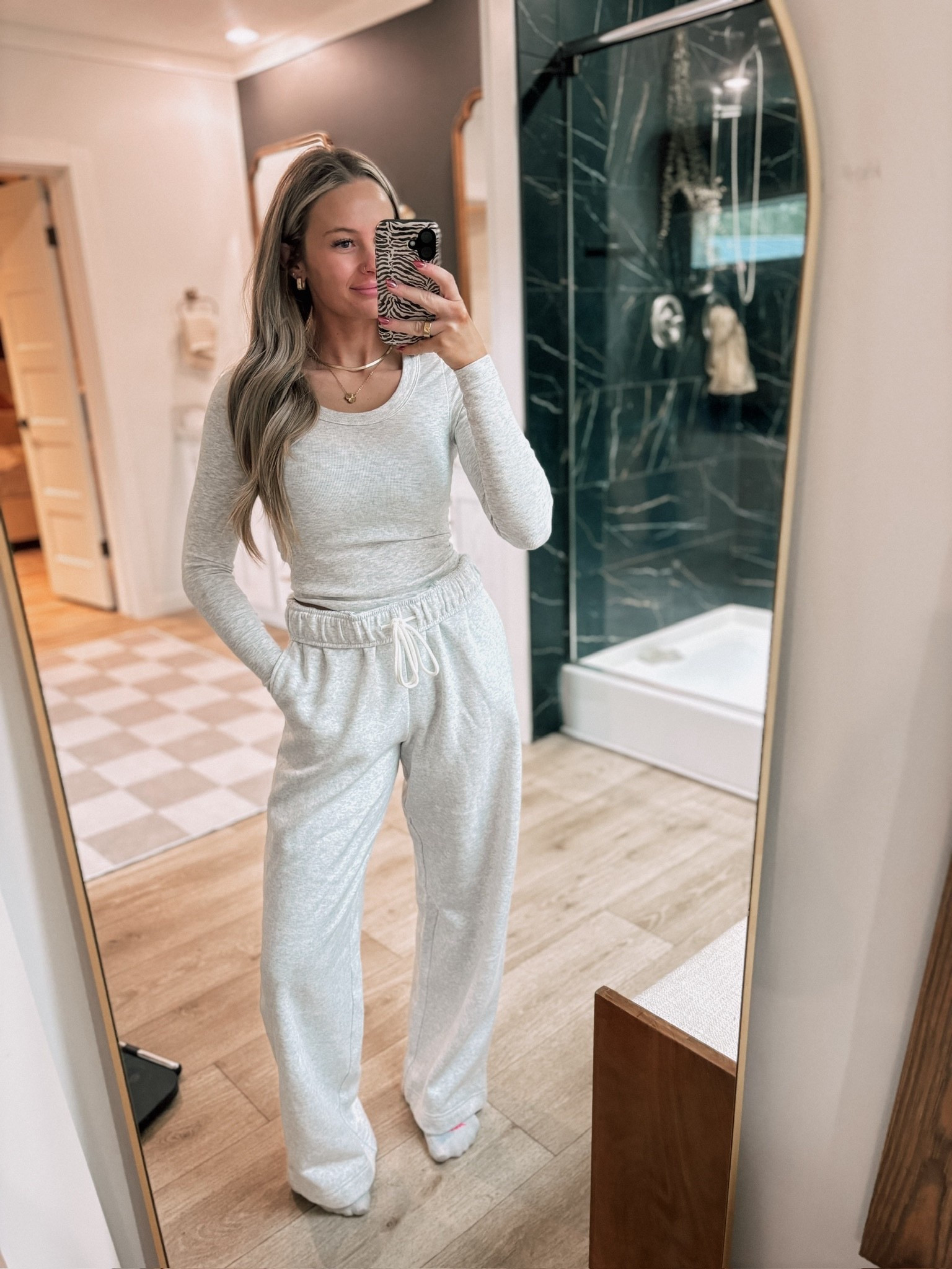 Outfit from yesterday’s vlog! Exact top is sold out, but linked some similar options! 

#LTKootd #LTKgrwm