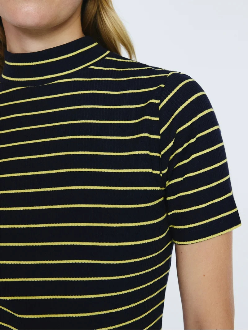 Free Assembly Women's Mock Neck Tee with Short Sleeves, Sizes XS-XXL | Walmart (US)