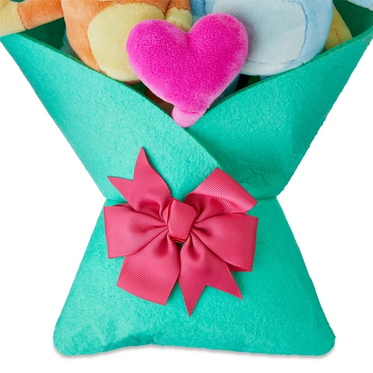 Bluey and Family Plush Bouquet, 5 Piece Set, by Ruz | Walmart (US)