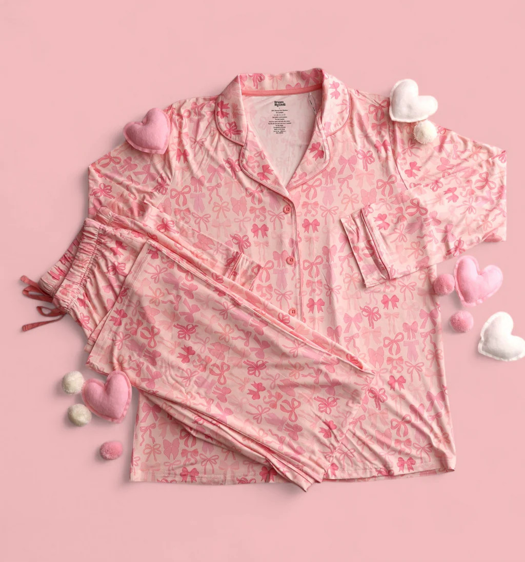 BLISSFUL BOWS WOMEN’S RELAXED FLARE DREAM SET | Dream Big Little Co.