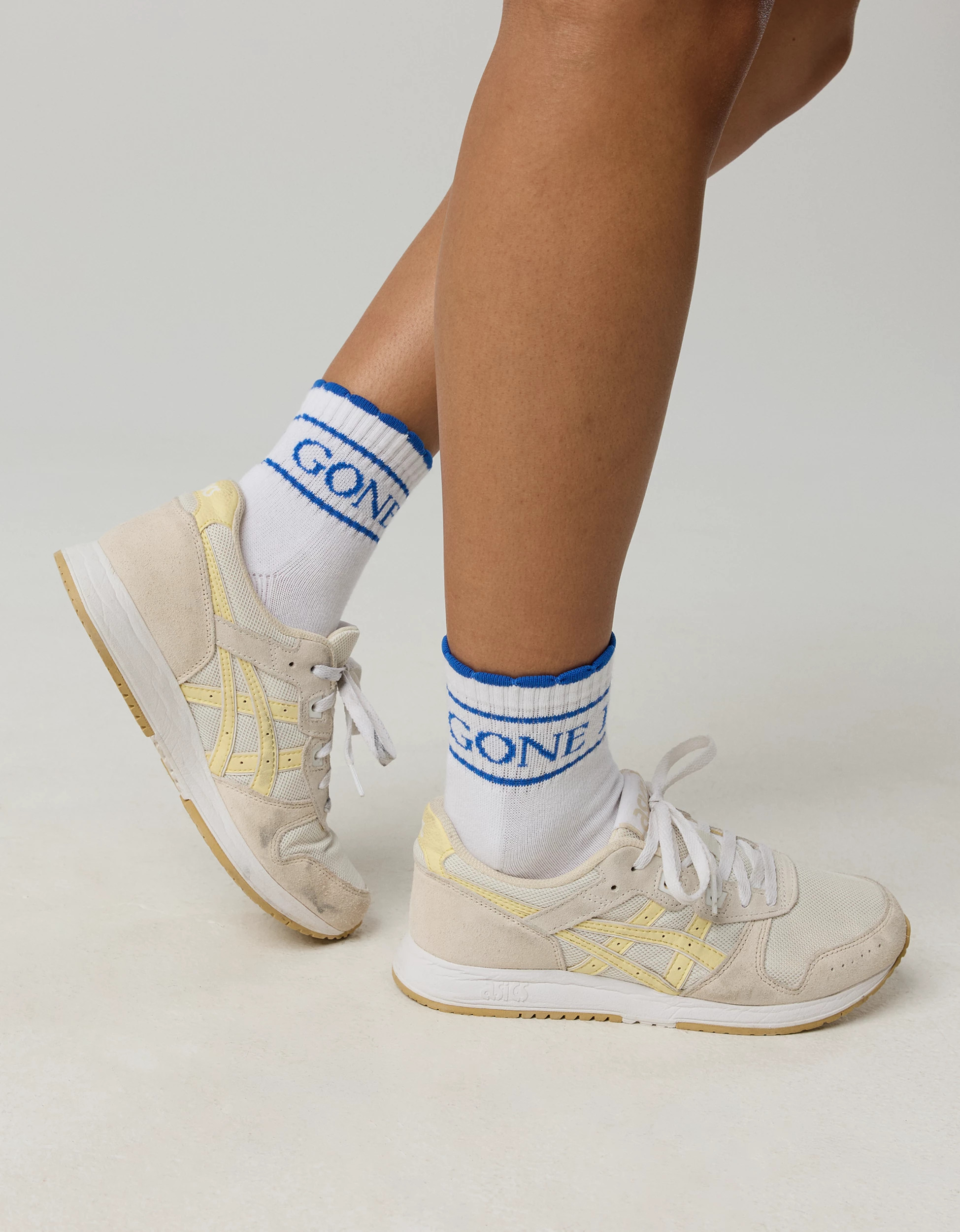 OFFLINE By Aerie Scalloped Short Crew Socks | American Eagle Outfitters (US & CA)