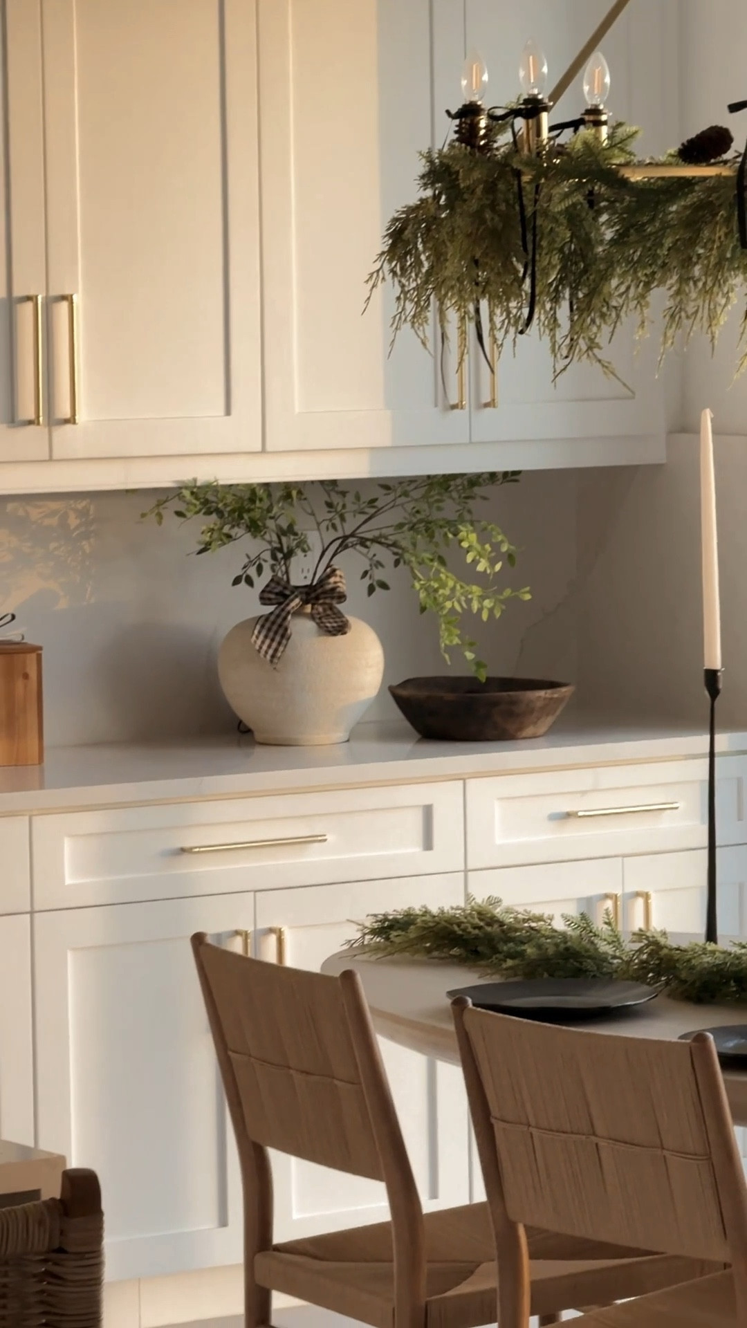 Home for the holidays 🎄✨

#LTKStyleTip #LTKHoliday #LTKHome