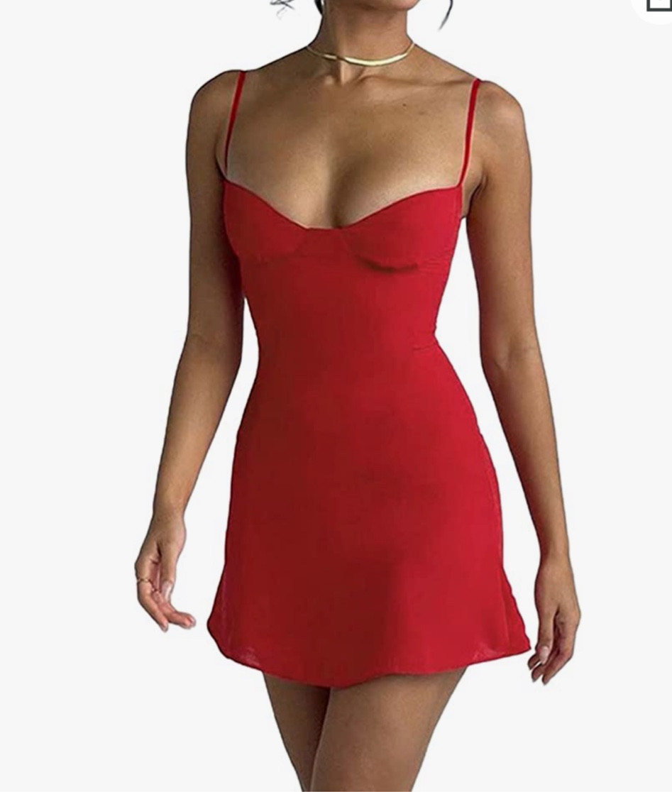 Sweetheart red dress for date night 

#LTKstyletip #LTKSeasonal #LTKHoliday