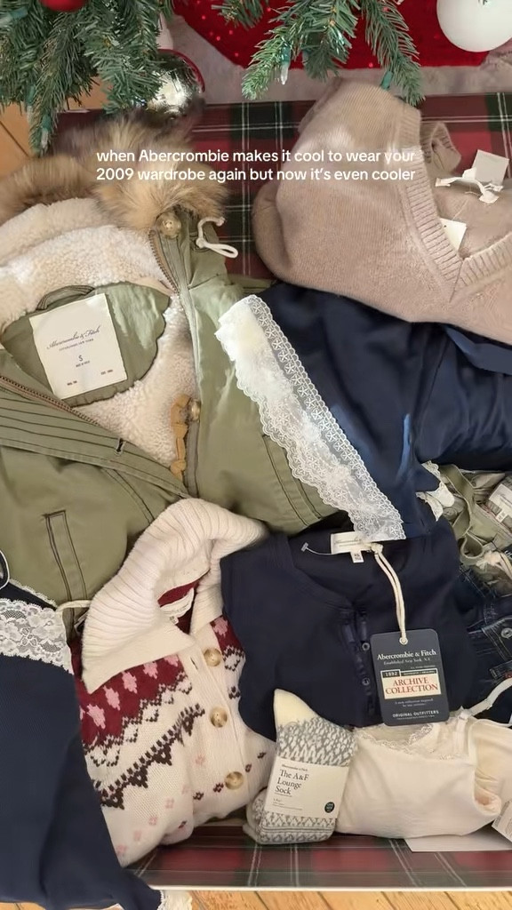 pov it’s 2026 & you are wearing the Abercrombie archive collection feeling like a 2009 baddie

#LTKSeasonal #LTKootd