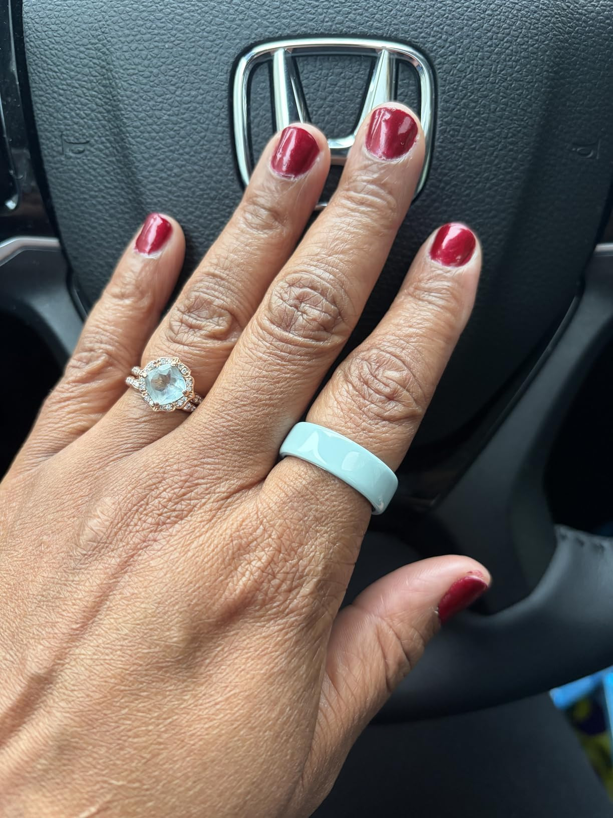 Oura Ring 4 Ceramic - Petal - Size 8 - Size Before You Buy | Amazon (US)