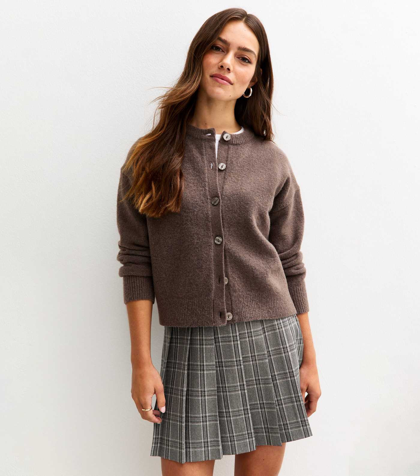 Petite Grey Box Pleat Checked Skirt | New Look | New Look (UK)