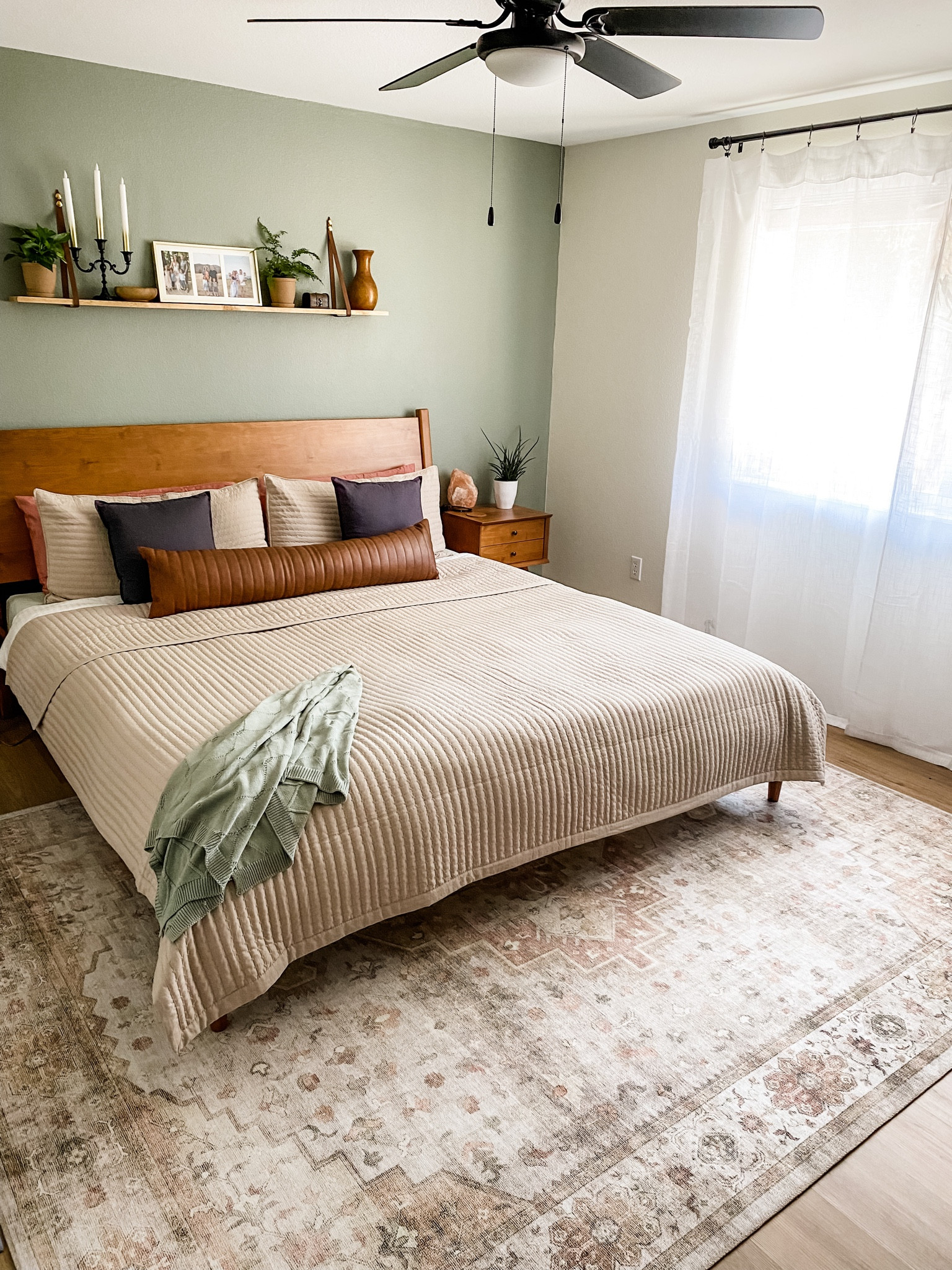 This bedroom makeover was so much fun! I’ve always let the bedroom be the last room I decorate since not as many people see it but at this house I decided to make it a priority. I’m so glad I did.
#bedroomgoals #bedroommakeover #cozyvibes #earthyneutrals 

#LTKhome