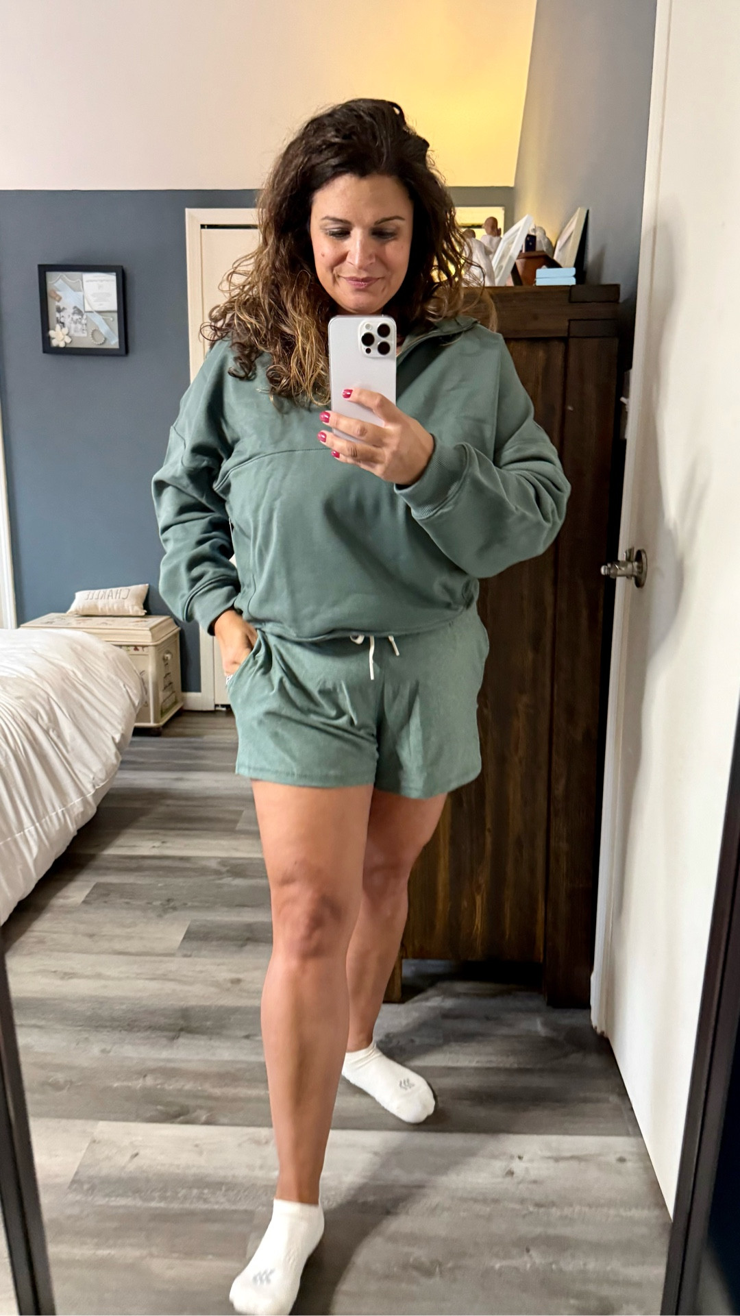 Postpartum, still holding onto a little baby weight, and honestly just wanting clothes that feel good right now 🤍
These FLX Wander Shorts are that kind of comfy — dare I say they’re just as good as another favorite pair I own that costs way more 💸
I’m wearing the color pine, but there are so many good colors to choose from that I’m low-key tempted to grab one of each. Soft, stretchy, forgiving, and perfect for feeding the baby, lounging, or actually leaving the house.
The FLX French Terry Half Zip is the same vibe — an easy throw-on layer that works now and will still be in rotation months from now.
Wearing size large in the Wander Shorts and XL in the Half Zip.
@kohls #AD #kohlspartner #kohlsfinds


#LTKootd #LTKBump #LTKmomlife