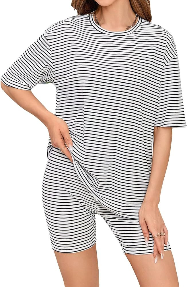 WDIRARA Women's 2 Piece Striped Outfits Crewneck Half Sleeve Top Skinny Shorts Lounge Set Casual Tracksuit | Amazon (US)