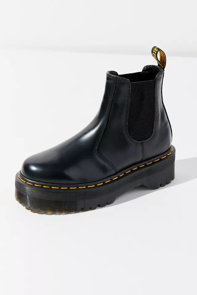 Dr. Martens 2976 Quad Smooth Leather Platform Chelsea Boot | Urban Outfitters (US and RoW)