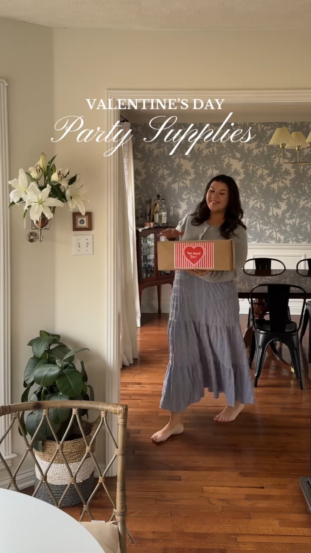 Mail that always sets the tone for the season ❤️

Comment SHOP & I’ll send you all the links! You can also use my code katelyn10 at checkout! 

.
.
.
.
#valentinesdayparty #vdayparty #galentinesparty