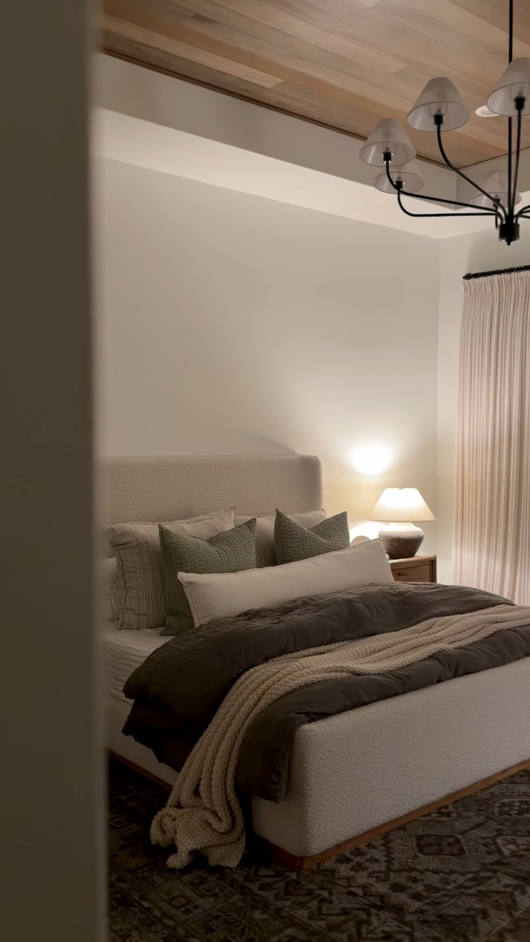 #ad Cozy bedroom lighting with @Wayfair! I’m loving this new chandelier we just installed 😍 #wayfair #wayfairpartner

#LTKHome