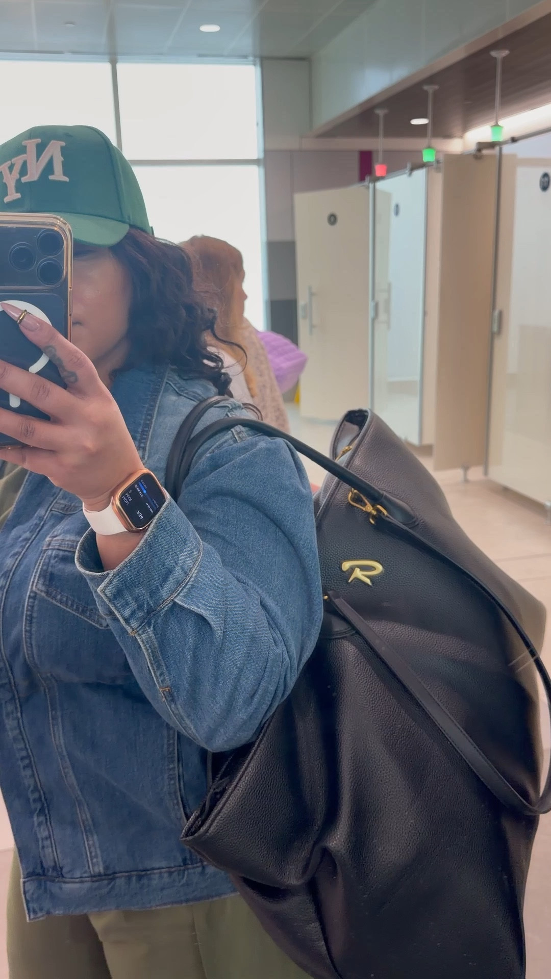 Comfy Travel Outfitt

#LTKTravel