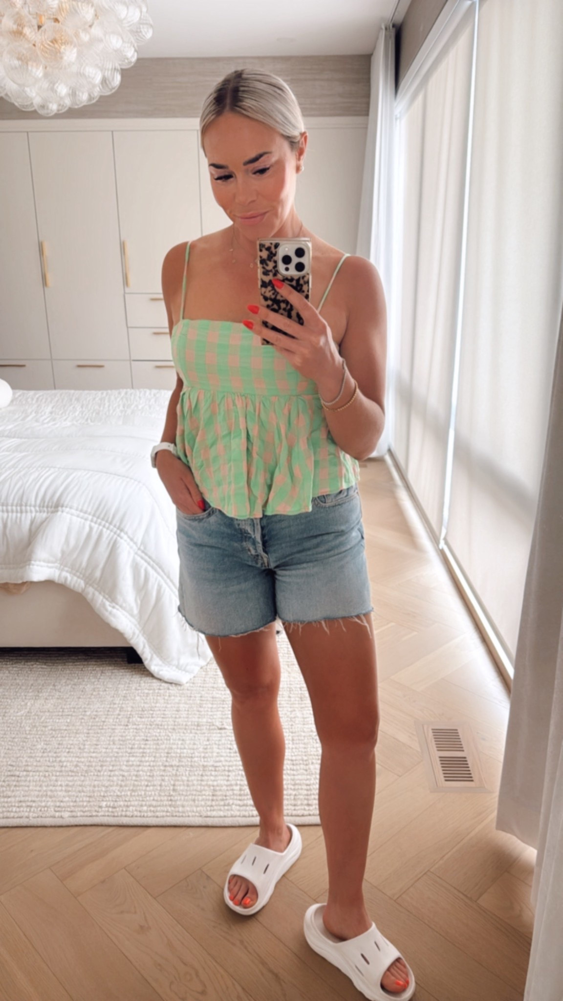 Love this checked peplum top! Ties in back and the spaghetti straps are darling! Wearing with my fave pistola denim shorts 

#LTKsummer #LTKcanada