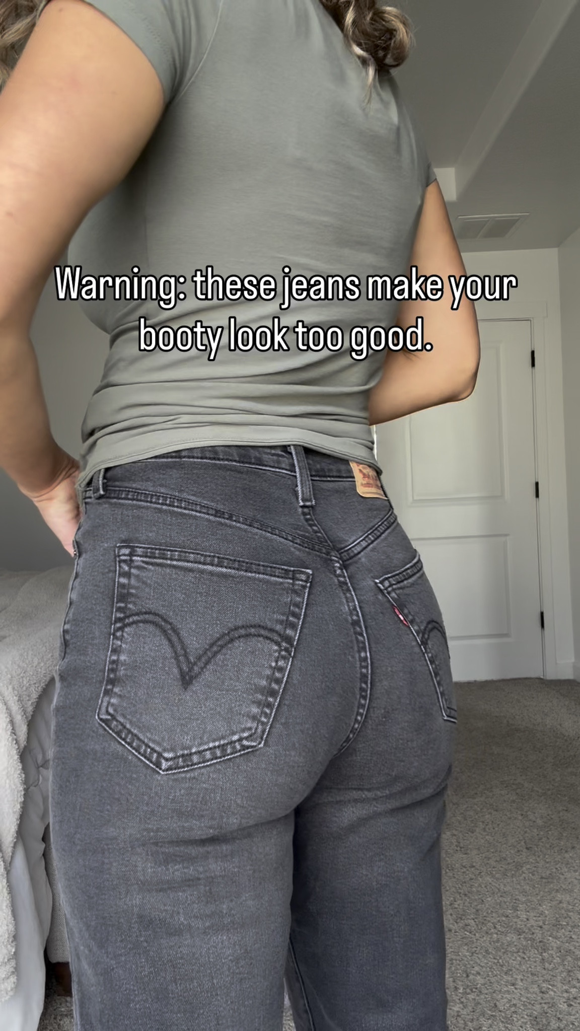 These high-rise Levi’s are unreal. The fit, the lift, the pockets… everything about them is flattering. They snatch the waist and make the booty look so good without being stiff or uncomfortable. If you’ve been looking for your everyday, flattering-from-every-angle jeans — these are it.

Link is in my Amazon Storefront. Go grab them before sizes start disappearing.