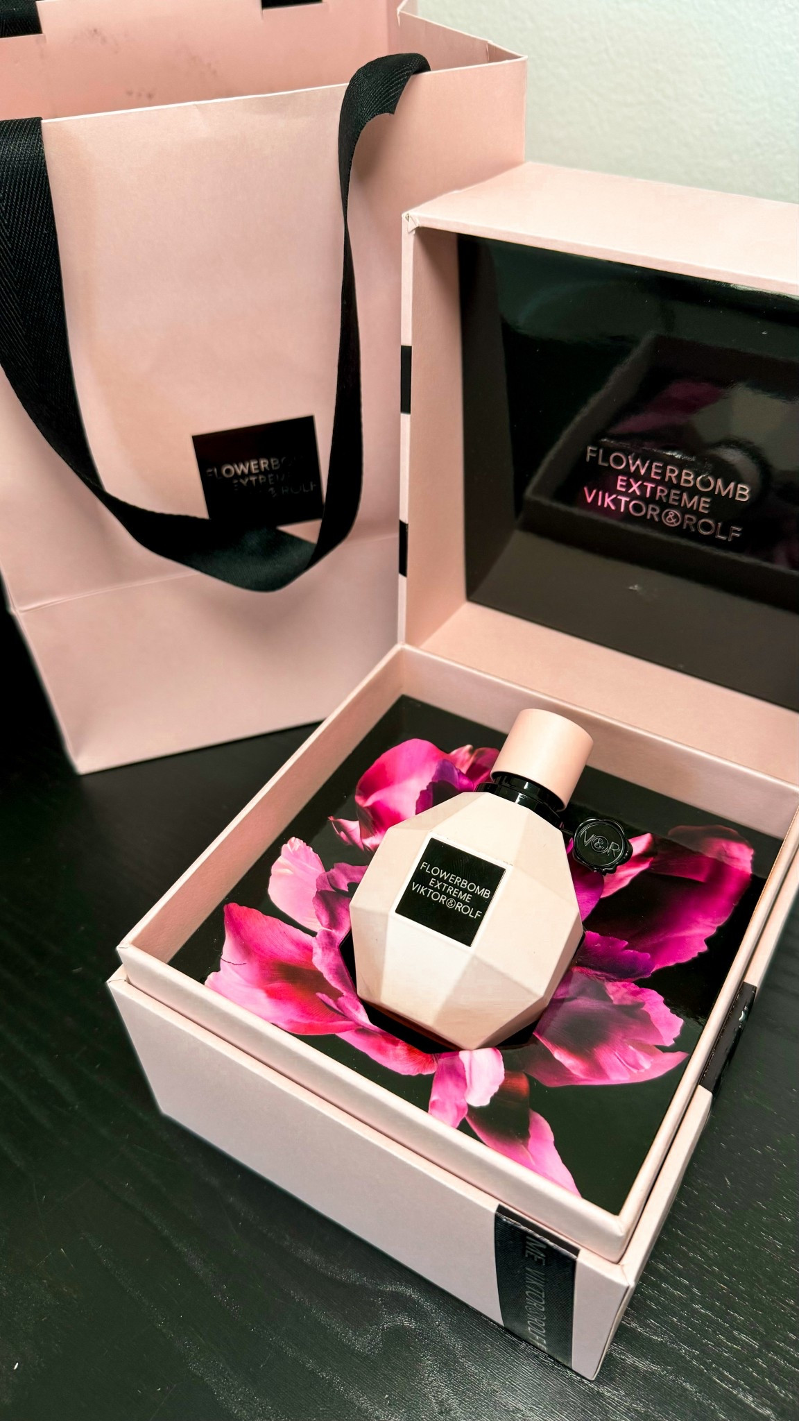 FLOWERBOMB EXTREME is here.

A long-lasting, powerfully addictive new fragrance by Viktor&Rolf that creates an unforgettable trail with intertwining notes of juicy Raspberry Accord with creamy Vanilla Bean Extract, captivating Rose, Jasmine, and Orange Blossom Absolutes. A scent that is unexpected, yet utterly irresistible.
Dressed in a rebellious matte pink bottle, a first in the Flowerbomb collection, FLOWERBOMB EXTREME is a celebration of unapologetic femininity, where floralcy meets fearlessness.


@viktorandrolf_fragrances #giftedbyviktorandrolf #flowerbombextreme

#LTKBeauty