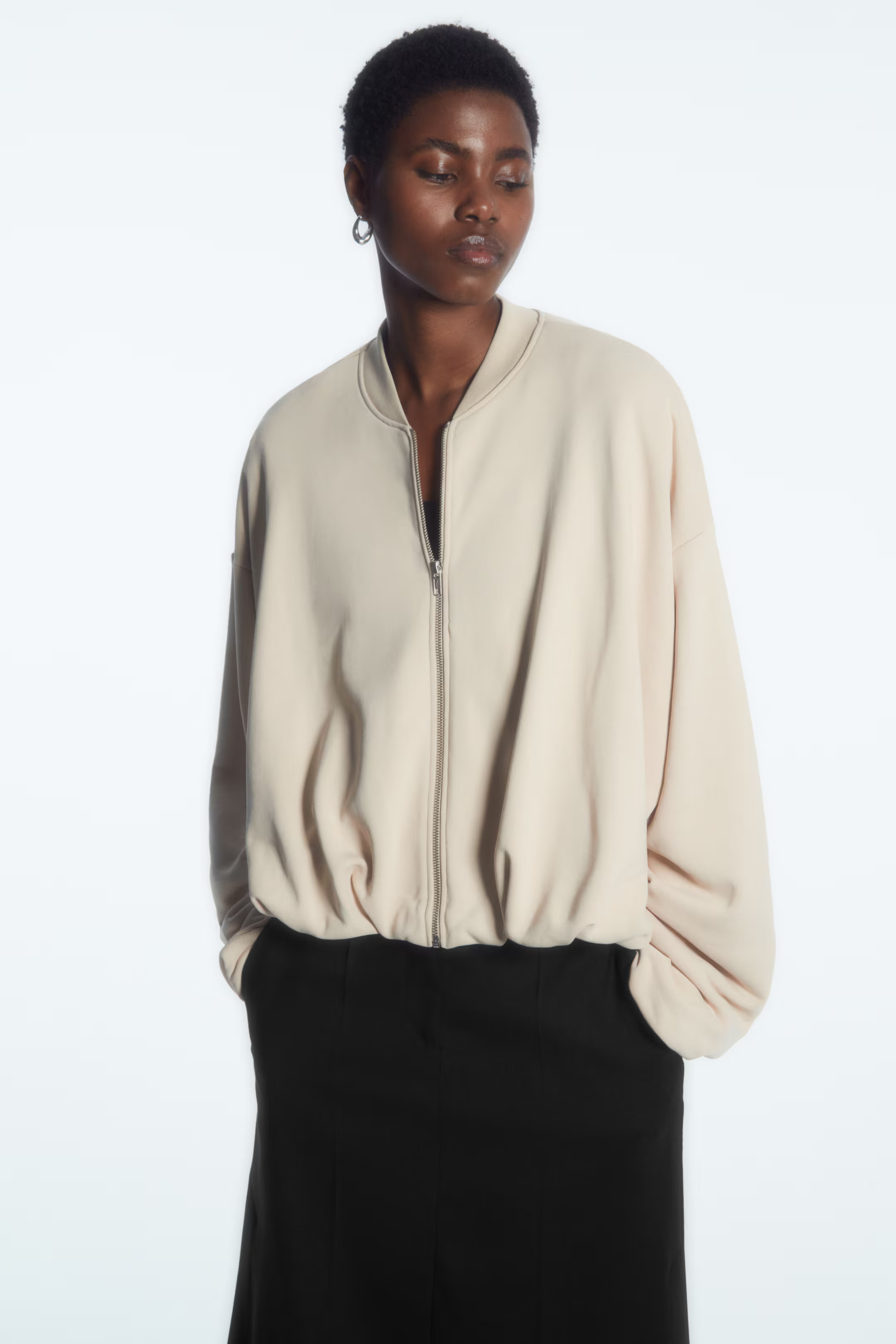 OVERSIZED JERSEY BOMBER JACKET - Round neck - Long sleeve - STONE - Ladies | H&M GB | H&M (UK, MY, IN, SG, PH, TW, HK)