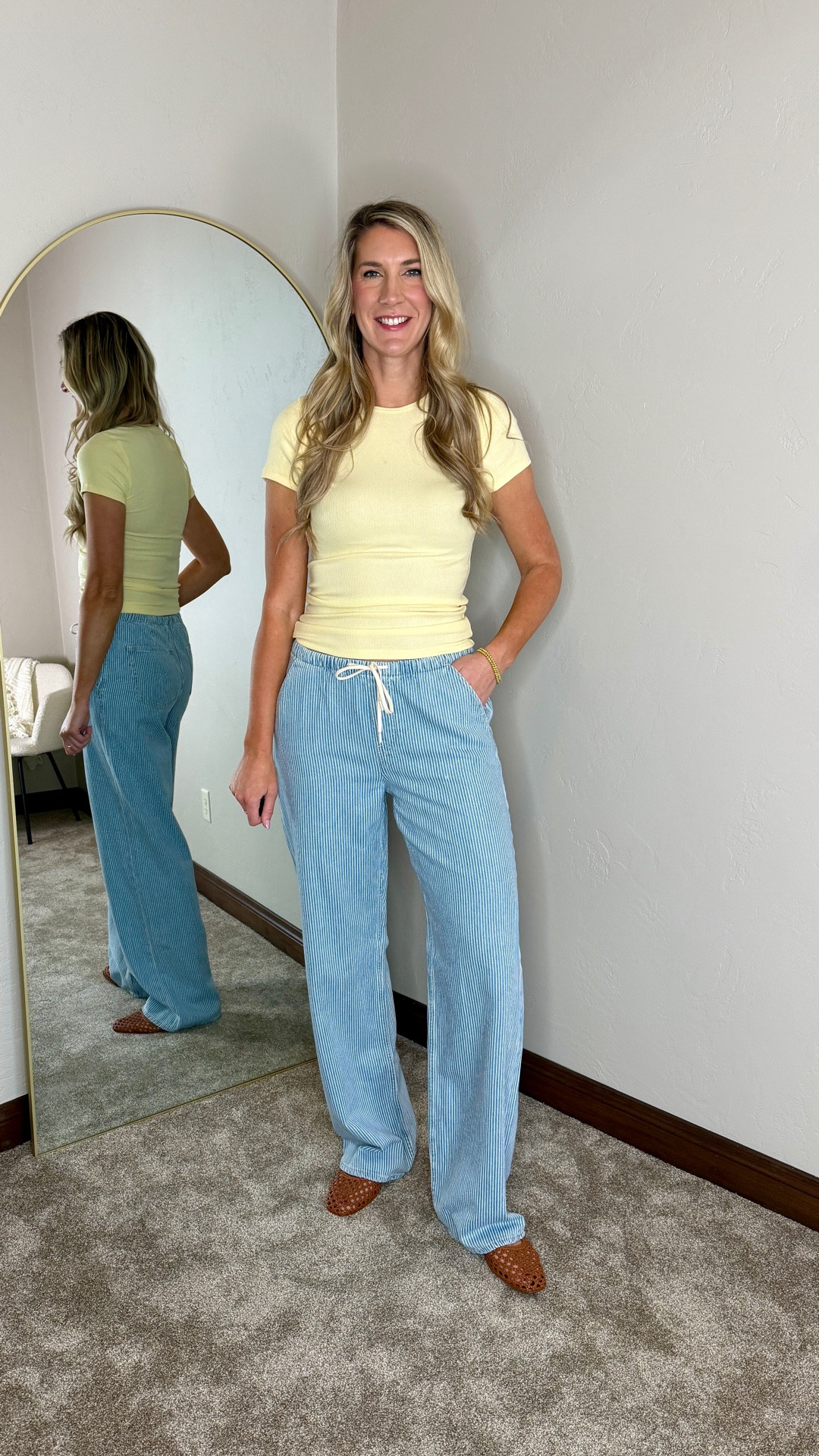 ⚠️code HEATHER15 stacks on top of sale prices! 

Wearing my true m/29/tall in all.

Drawstring jeans, wide leg jeans 

GapJeans Event: 20-40% off Jeans Online 2/4-2/9. Plus use my code HEATHER15 for a stackable 15% more! 

@gap #howyouweargap #gappartner

#LTKTall #LTKSeasonal #LTKSaleAlert