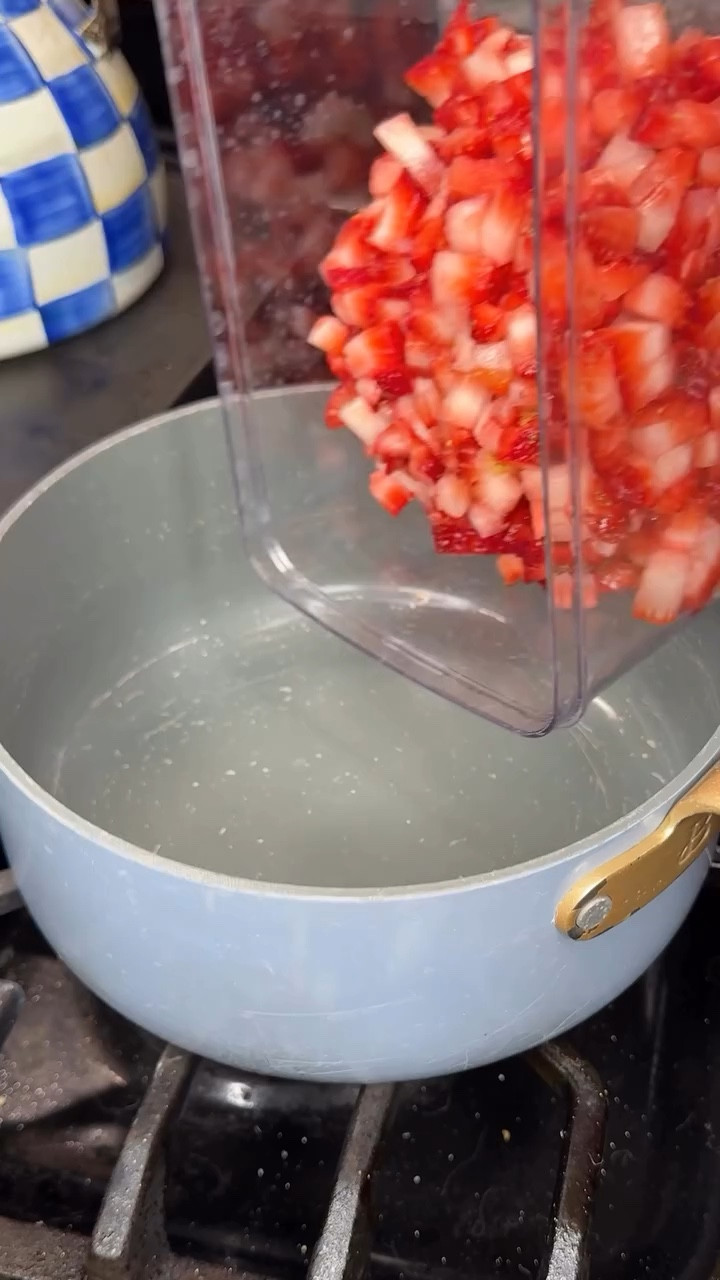Homemade fillings are so much better than canned, and strawberry filling is so simple to make🍓
.
Recipe card is at the end for you to screenshot🤍
.
Ingredients:
*  3 cups of diced strawberries
*  ½ cup of granulated sugar
*  2 tablespoons of freshly squeezed lemon/lime juice
*  2 tablespoons of corn starch
*  1½ tablespoons of water
Instructions:
1.  Wash, dry, and dice the strawberries into small pieces. Set aside ½ a cup of strawberries in a separate bowl to use later.
2.  In a medium size sauce pan, add the remaining 2½ cups of strawberries, lemon/lime juice, and sugar.�Mix and heat over medium heat for 8 minutes, stirring occasionally.
3.  While the strawberries are simmering, in a small bowl, add the corn starch and water, mixing together to make a paste.
4.  After the 8 minutes, pour the corn starch slurry into the strawberries and mix. Heat for an additional 3 minutes.
5.  Take the pot off the heat, pour the compote into a fridge-safe dish, and let it cool on the counter completely.
6.  Cover the dish and refrigerate overnight.
7.  Enjoy as a cake filling, on pancakes, or in yogurt bowls.
.
#strawberryfilling #strawberrycompote #cakefilling #recipe #cakedecorating