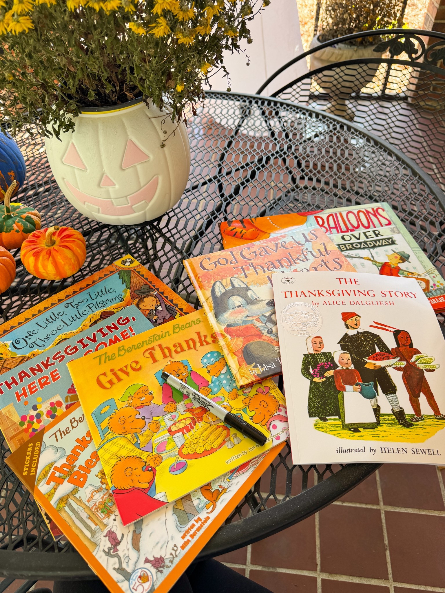 Thanksgiving Books for your Littles!

Toddler Books
Fall Books
Happy Thanksgiving
Thanksgiving for Toddlers
Thanksgiving for Babies
Baby’s First Thanksgivingg

#LTKHoliday #LTKFindsUnder50 #LTKGiftGuide