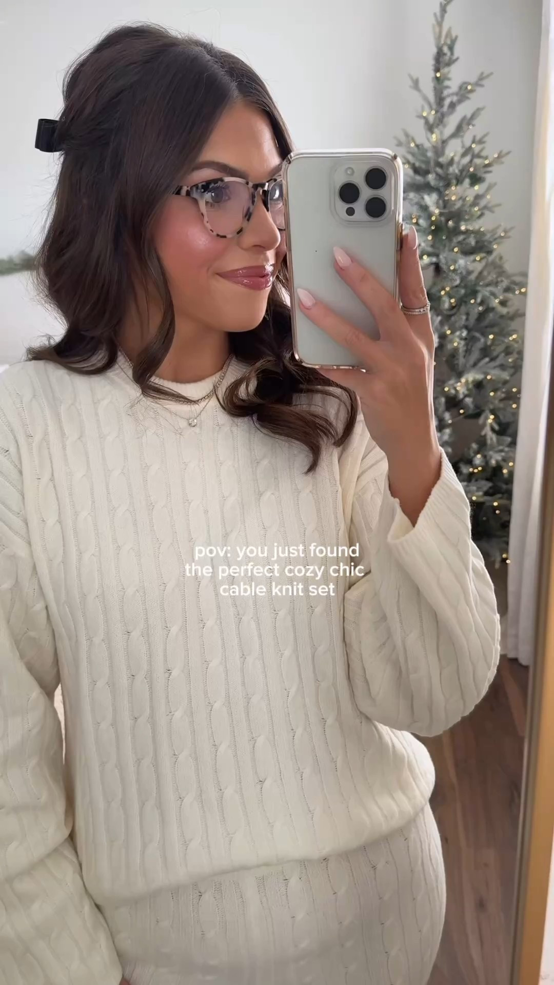 Wearing a size medium in both the top & pants!